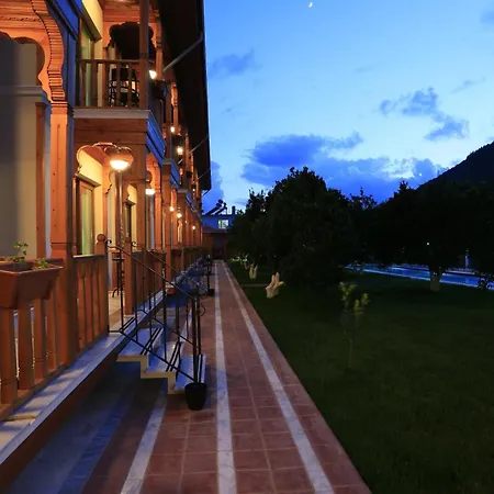 케르메 오토만 고코바 3* 아키아카